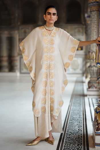 Buy Dash And Dot White Viscose, Lurex V-neck Crushed Tissue Embroidered Kaftan Top Buy_Dash And Dot_White Viscose, Lurex V-neck Crushed Tissue Embroidered Kaftan Top
