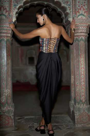 Dash And Dot Ornamental Stripes Corset Top 