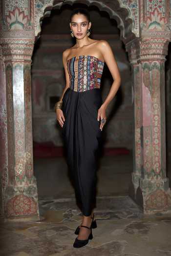 Dash And Dot Multi Color Polyester Bandeau Neck Ornamental Stripes Corset Top Online at Aza Fashions Dash And Dot_Multi Color Polyester Bandeau Neck Ornamental Stripes Corset Top _Online_at_Aza_Fashions