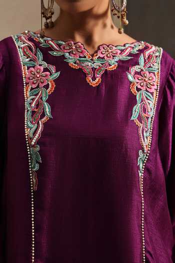 Aurouss Purple Silk, Organza Round Neck Rangdha Embroidered Kurta Pant Set at Aza Fashions Aurouss_Purple Silk, Organza Round Neck Rangdha Embroidered Kurta Pant Set _at_Aza_Fashions