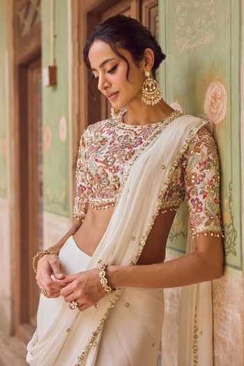 Tamanna Punjabi Kapoor_Ivory Georgette, Chiffon Round Neck Amaal Pre-draped Saree With Blouse _Online_at_Aza_Fashions