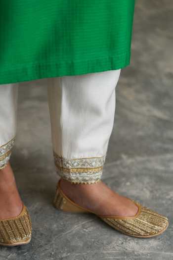 Vaaya Green Silk, Organza, Chanderi Split V-neck Embroidered Kurta Set at Aza Fashions Vaaya_Green Silk, Organza, Chanderi Split V-neck Embroidered Kurta Set _at_Aza_Fashions