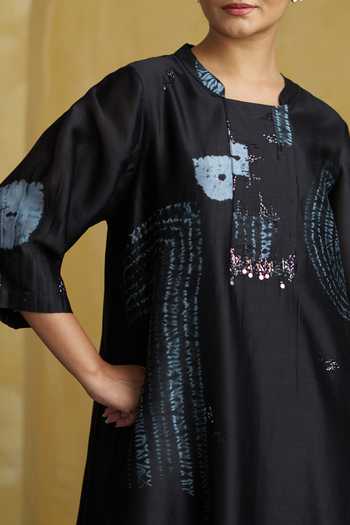 Vaaya_Black Silk, Chanderi Mandarin Collar, Yes Shibori Handwoven Kurta And Pant Set _at_Aza_Fashions