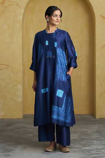 Buy_Vaaya_Blue Silk, Chanderi Round Neck Shibori Handwoven Kurta And Pant Set _Online_at_Aza_Fashions