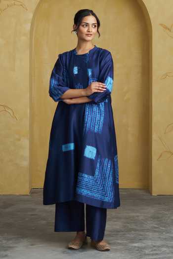 Shop_Vaaya_Blue Silk, Chanderi Round Neck Shibori Handwoven Kurta And Pant Set _Online_at_Aza_Fashions