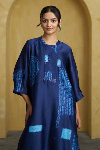 Buy_Vaaya_Blue Silk, Chanderi Round Neck Shibori Handwoven Kurta And Pant Set 