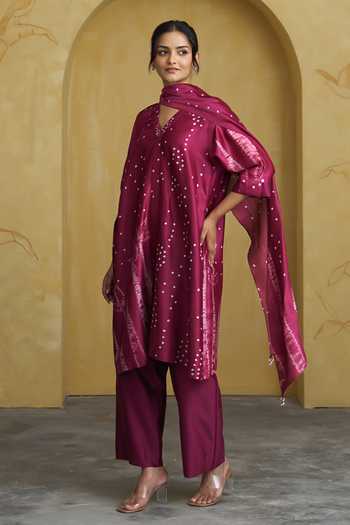 Buy_Vaaya_Wine Silk, Chanderi V-neck, Yes Shibori Handwoven Kurta And Pant Set _Online_at_Aza_Fashions