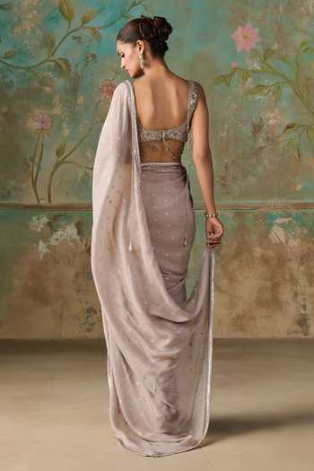 Zoon Border Embroidered Saree With Blouse