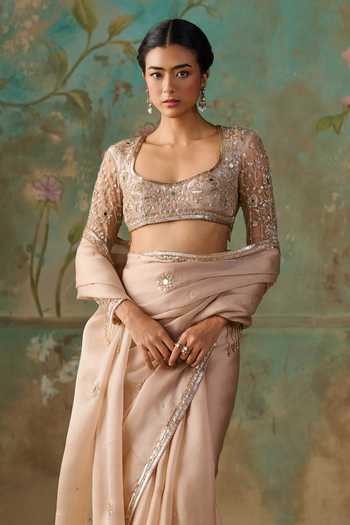 Shop Zoon Gold Silk, Organza, Satin, Net Scoop Neck Hand Embroidered Saree With Blouse Shop_Zoon_Gold Silk, Organza, Satin, Net Scoop Neck Hand Embroidered Saree With Blouse