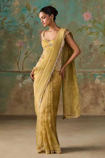 Zoon Yellow Tissue, Silk Organza Sweetheart Neck Aari Work Saree With Blouse Online at Aza Fashions Zoon_Yellow Tissue, Silk Organza Sweetheart Neck Aari Work Saree With Blouse _Online_at_Aza_Fashions