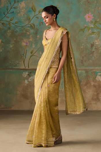 Shop Zoon Yellow Tissue, Silk Organza Sweetheart Neck Aari Work Saree With Blouse Online at Aza Fashions Shop_Zoon_Yellow Tissue, Silk Organza Sweetheart Neck Aari Work Saree With Blouse _Online_at_Aza_Fashions