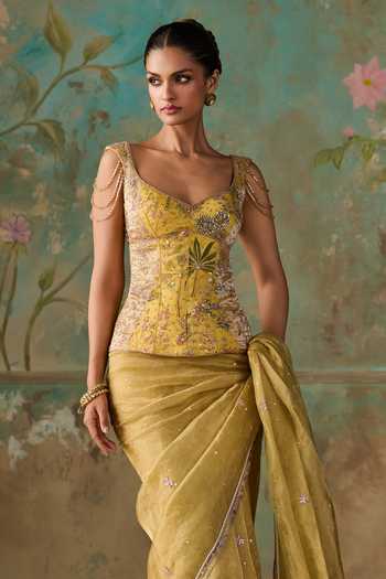 Shop Zoon Yellow Tissue, Silk Organza Sweetheart Neck Aari Work Saree With Blouse Shop_Zoon_Yellow Tissue, Silk Organza Sweetheart Neck Aari Work Saree With Blouse