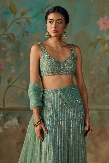 Shop Zoon Blue Tissue, Net, Crepe V-neck Pre-stitched Saree With Embroidered Blouse Shop_Zoon_Blue Tissue, Net, Crepe V-neck Pre-stitched Saree With Embroidered Blouse