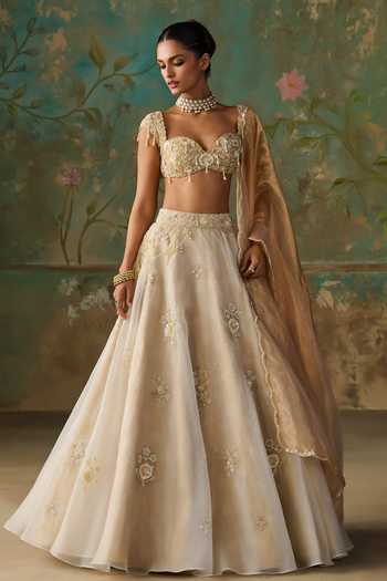 Zoon Floral Embroidered Lehenga Set
