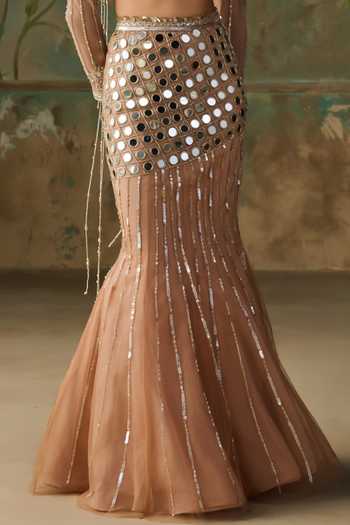 Zoon Gold Net, Tissue Square Neck Hand Embroidered Fishcut Lehenga Set Online at Aza Fashions Zoon_Gold Net, Tissue Square Neck Hand Embroidered Fishcut Lehenga Set _Online_at_Aza_Fashions