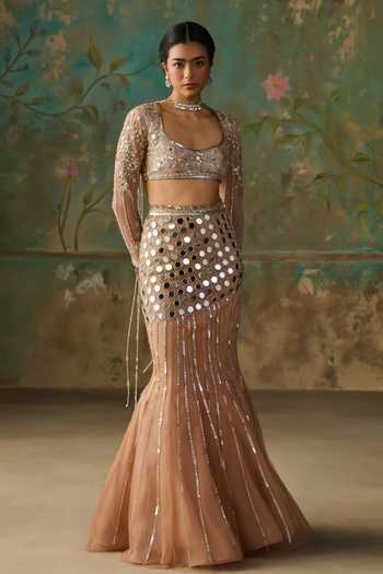 Zoon Hand Embroidered Fishcut Lehenga Set