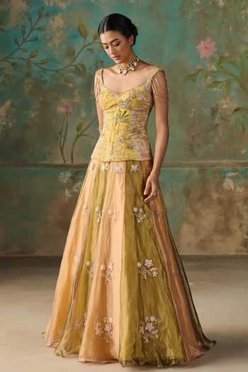 Shop Zoon Green , Tissue, Organza Sweetheart Neck Aari Embroidered Lehenga Set Online at Aza Fashions Shop_Zoon_Green , Tissue, Organza Sweetheart Neck Aari Embroidered Lehenga Set _Online_at_Aza_Fashions