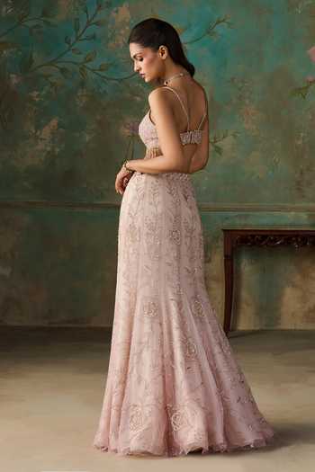 Zoon Aari Embroidered Lehenga Set
