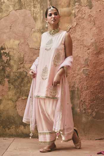 Shop Ajiesh Oberoi Pink Silk, Organza, Bamboo Round Neck, Yes Phoolpari Embroidered Kurta Set Online at Aza Fashions Shop_Ajiesh Oberoi_Pink Silk, Organza, Bamboo Round Neck, Yes Phoolpari Embroidered Kurta Set _Online_at_Aza_Fashions