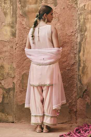 Ajiesh Oberoi Phoolpari Embroidered Kurta Set