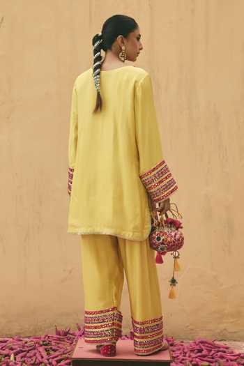 Ajiesh Oberoi Rangoli Embroidered Kurta & Pant Set