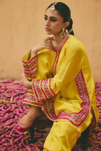 Ajiesh Oberoi Yellow Silk, Bamboo Round Neck Rangoli Embroidered Kurta And Pant Set at Aza Fashions Ajiesh Oberoi_Yellow Silk, Bamboo Round Neck Rangoli Embroidered Kurta And Pant Set _at_Aza_Fashions
