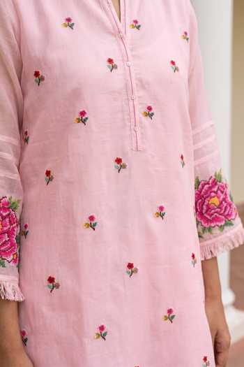 Buy Am By Anita Mittal Pink Chanderi Split V-neck Zia Cross-stitch Embroidered Kurta Set Online at Aza Fashions Buy_Am By Anita Mittal_Pink Chanderi Split V-neck Zia Cross-stitch Embroidered Kurta Set _Online_at_Aza_Fashions