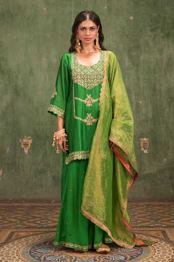 Shop_Am By Anita Mittal_Green Raw Silk Scoop Neck Mahiya Kurta Set _Online_at_Aza_Fashions