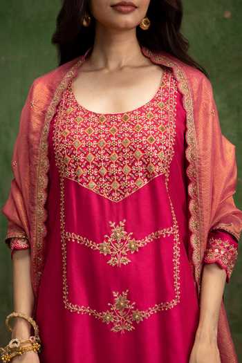 Buy Am By Anita Mittal Fuchsia Raw Silk Scoop Neck Mahiya Sharara Set Buy_Am By Anita Mittal_Fuchsia Raw Silk Scoop Neck Mahiya Sharara Set