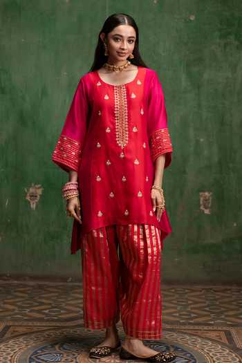 Am By Anita Mittal Guldaasta Silk Chanderi Kurta & Pant Set 