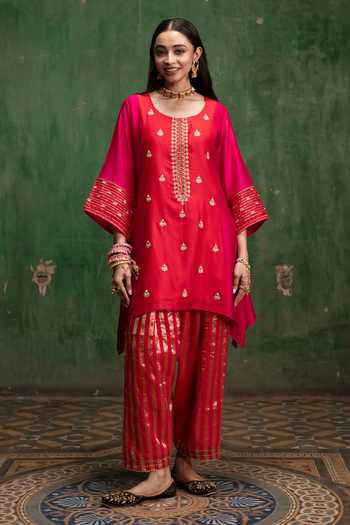 Shop_Am By Anita Mittal_Red Silk, Chanderi Round Neck Guldaasta Kurta And Pant Set _Online_at_Aza_Fashions