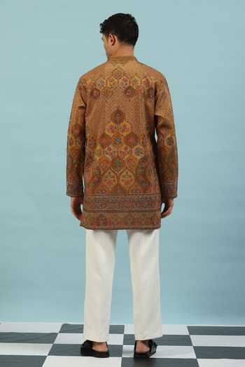 Dev Ki Raha Chamak Embroidered Kurta & Pyjama Set 