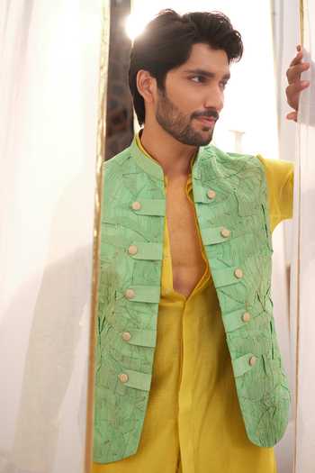 Shop_Runit Gupta_Green Tissue Beads Crushed Loop Bundi _Online_at_Aza_Fashions