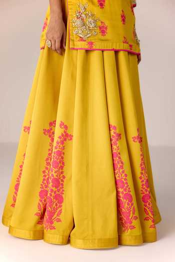Shyam Narayan Prasad Yellow Organza, Satin, Modal Scoop Neck Zardozi And Printed Kurta Skirt Set at Aza Fashions Shyam Narayan Prasad_Yellow Organza, Satin, Modal Scoop Neck Zardozi And Printed Kurta Skirt Set _at_Aza_Fashions