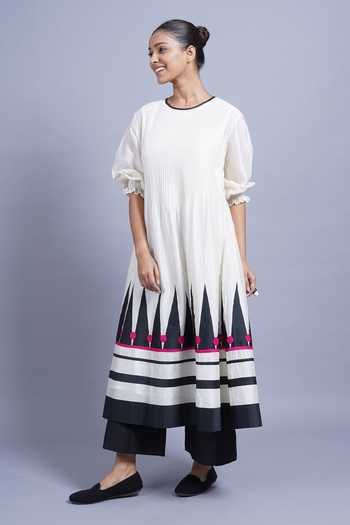 Buy_Taika By Poonam Bhagat_Ivory Chanderi Round Neck Pyramid Embroidered Anarkali And Pant Set 