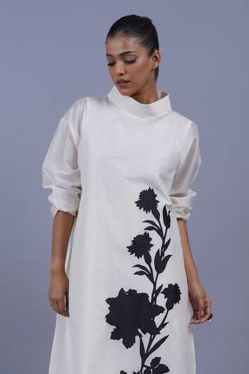 Buy_Taika By Poonam Bhagat_Ivory Chanderi Mandarin Collar Jasmine Placement Embroidered Kurta And Pant Set _Online_at_Aza_Fashions
