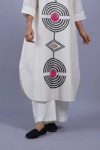 Buy_Taika By Poonam Bhagat_Ivory Chanderi Round Neck, Yes Cleopatra Embroidered Kurta And Pant Set _Online_at_Aza_Fashions