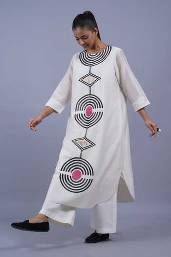 Shop_Taika By Poonam Bhagat_Ivory Chanderi Round Neck, Yes Cleopatra Embroidered Kurta And Pant Set _Online_at_Aza_Fashions
