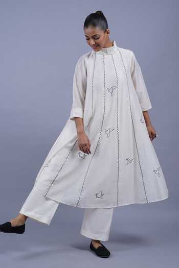 Buy_Taika By Poonam Bhagat_Ivory Chanderi Mandarin Collar, Yes Spring Embroidered Kurta And Pant Set 