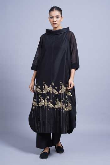 Taika By Poonam Bhagat Flamingoes Embroidered Kurta With Pant