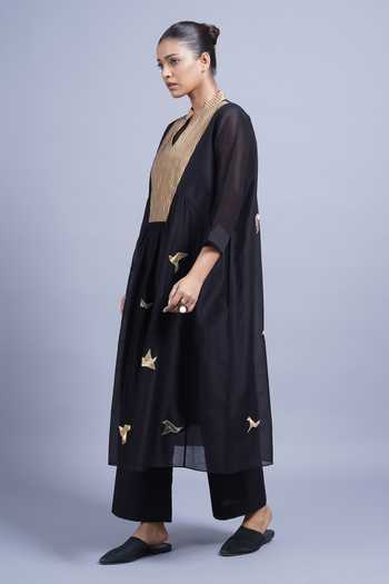Taika By Poonam Bhagat_Black Chanderi Mandarin Collar, Yes Cranes Embroidered Kurta With Pant _Online_at_Aza_Fashions