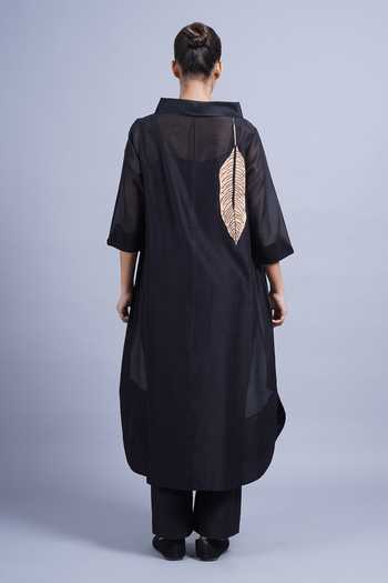 Taika By Poonam Bhagat Twilight Embroidered Kurta & Pant Set 