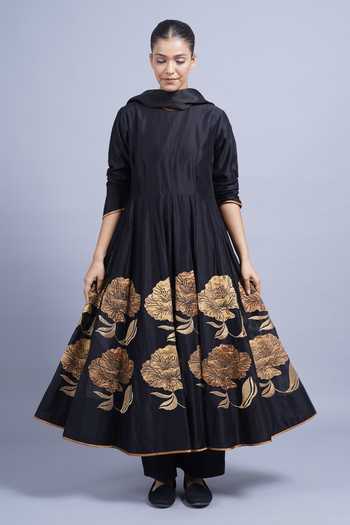 Taika By Poonam Bhagat Grapes Placement Embroidered Kurta & Pant Set