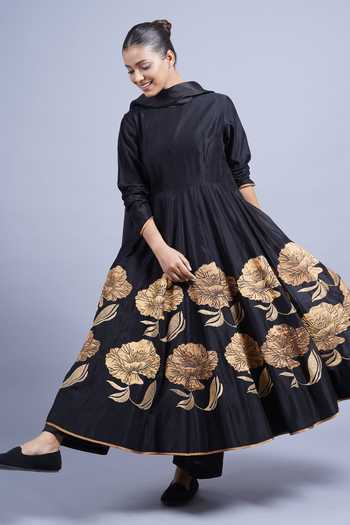 Buy_Taika By Poonam Bhagat_Black Chanderi Shawl Neck Grapes Placement Embroidered Kurta And Pant Set 