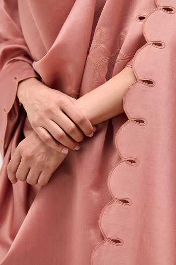 Shop Ampm Pink Chanderi Round Neck, Yes Svara Kurta Set Shop_Ampm_Pink Chanderi Round Neck, Yes Svara Kurta Set