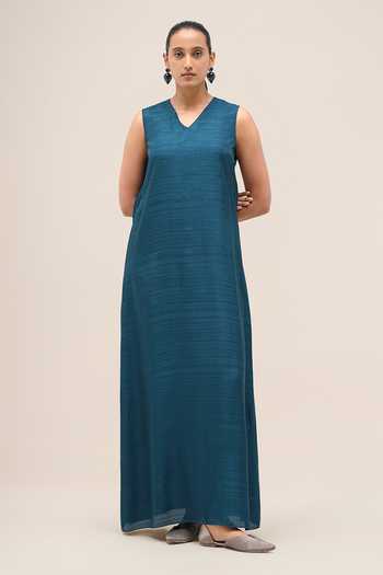 Ampm Blue Silk Shawl Neck Naaz Rose Jacket Set Online at Aza Fashions Ampm_Blue Silk Shawl Neck Naaz Rose Jacket Set _Online_at_Aza_Fashions