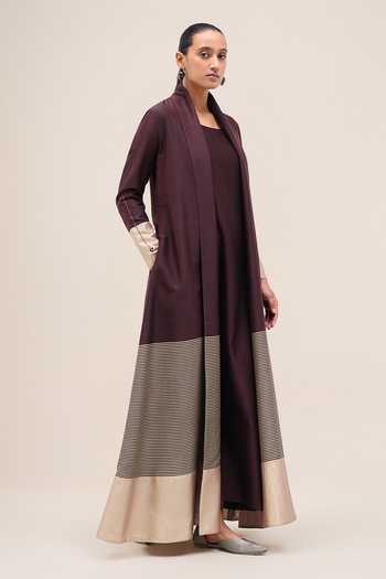 Buy Ampm Burgundy Chanderi Aziza Abaya Jacket Set Online at Aza Fashions Buy_Ampm_Burgundy Chanderi Aziza Abaya Jacket Set _Online_at_Aza_Fashions