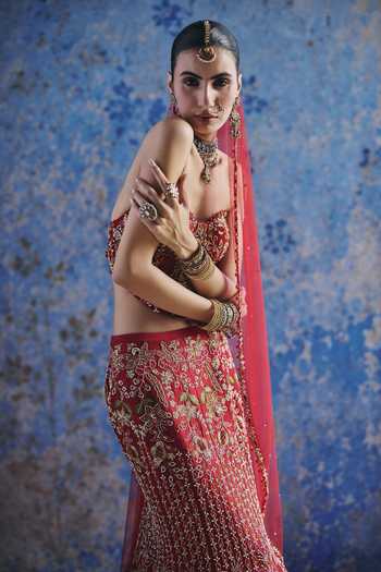 Show Shaa Red Chanderi, Net Sweetheart Neck Surkh Fish Cut Lehenga Set Online at Aza Fashions Show Shaa_Red Chanderi, Net Sweetheart Neck Surkh Fish Cut Lehenga Set _Online_at_Aza_Fashions