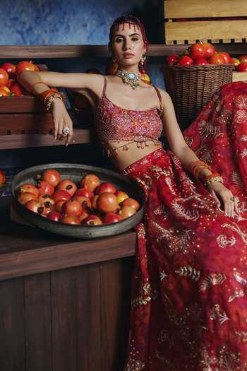 Buy Show Shaa Red Organza, Chanderi Round Neck Rani Bagh Printed Lehenga Set Online at Aza Fashions Buy_Show Shaa_Red Organza, Chanderi Round Neck Rani Bagh Printed Lehenga Set _Online_at_Aza_Fashions