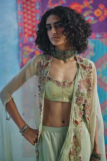 Shop_Show Shaa_Green Organza, Chanderi, Chinon Sweetheart Neck Saaz Pre-draped Saree And Cape Set _Online_at_Aza_Fashions